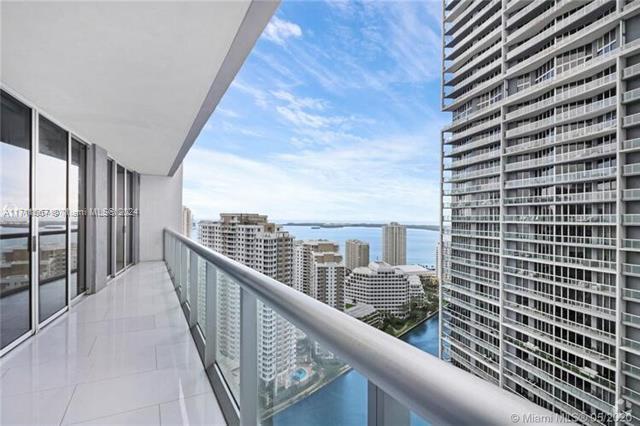 Building Photo - 475 Brickell Ave Unit 3309 Rental