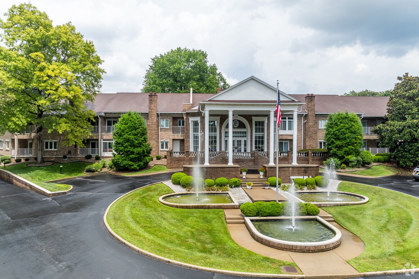 Shelby House Condominium - Shelby House Condominium