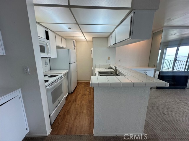 Photo - 555 Esplanade Unit 213