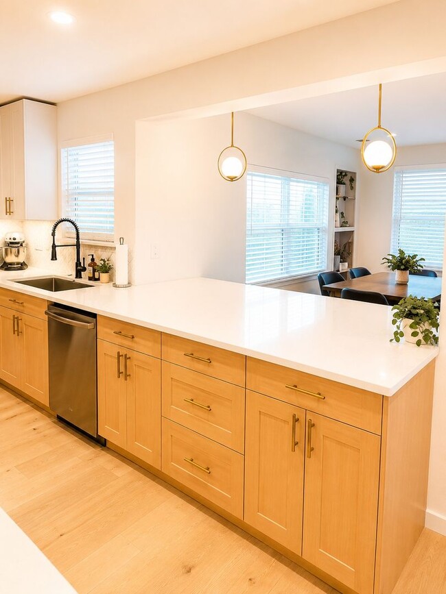 Photo - *** Near Domain * Stunning 5 Bedroom 4 Bath House with Garage * Fully Furnished * Designer Decora...