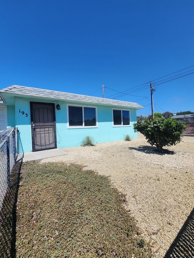 F18100-F19300 - F18100-F19300 Apartment Unit F19300