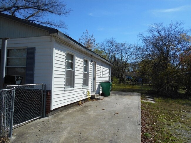 Photo - 309 Wilton Dr