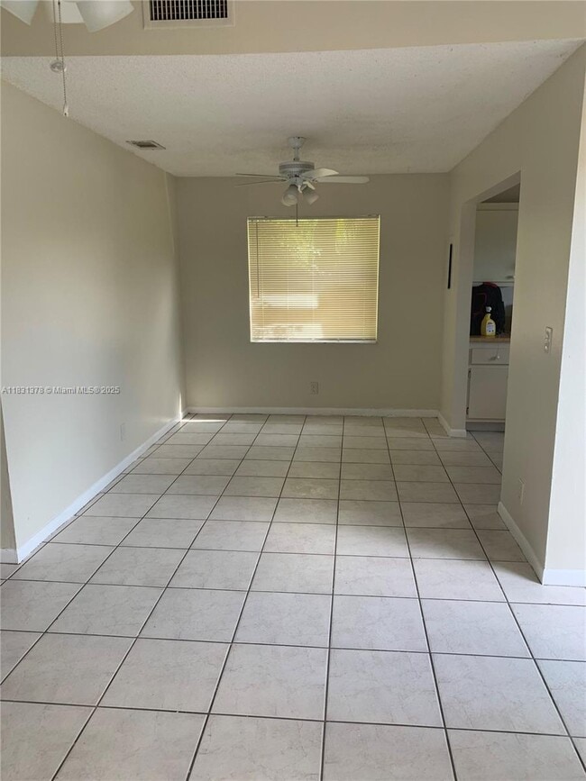 Photo - 1314 White Pine Dr Unit 8-B