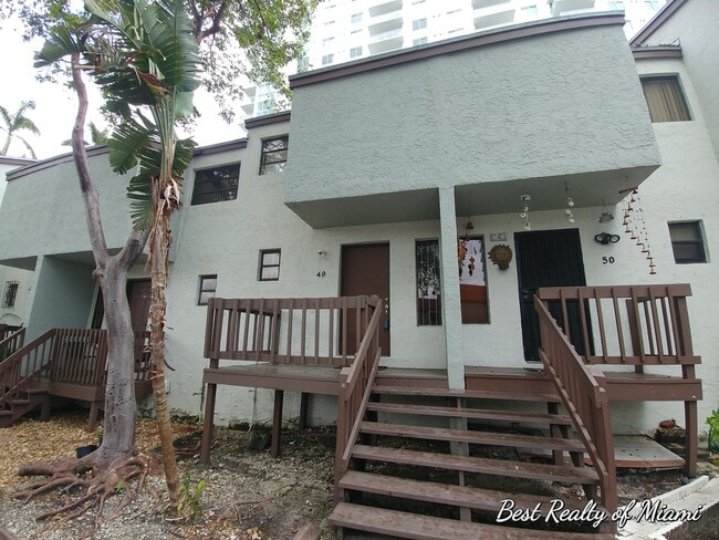 Photo - 1901 NW S River Dr Unidad 49