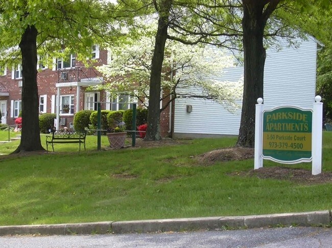 Photo - Parkside Apartments