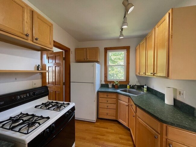 Photo - 81 Tremont St Unit 3