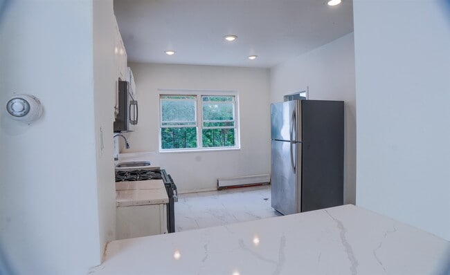 Photo - 13 Stevens Ave Unit 2