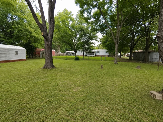 Photo - 201 Wakefield Dr