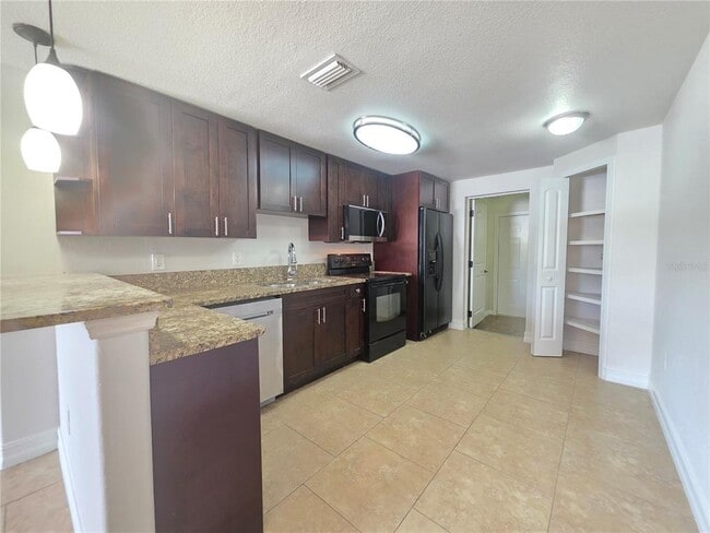 Photo - 15532 Chamberlain Blvd