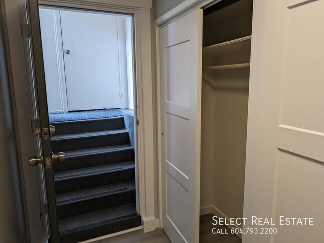 Photo - 45574 Lewis Ave Unit B