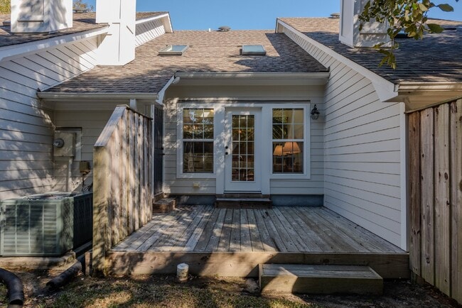 Photo - "Charming 2-Bed, 2-Bath Townhouse Retreat ...