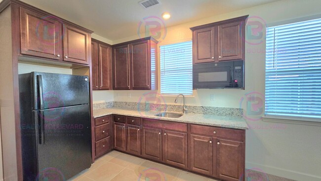 Photo - 3 Bedroom 2 Bath Home Home in Wingfield!!