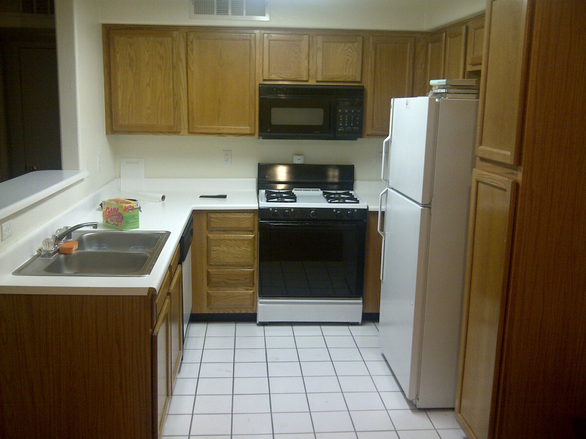 kitchen - 3119 Key Largo Dr Apartment