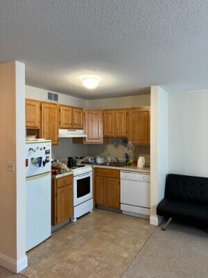 Photo - 1088 Boylston St