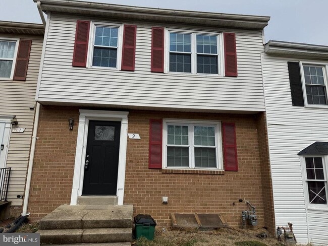 Photo - 9 Autumn Hill Way