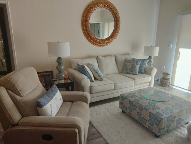 Building Photo - 520 Florida Club Blvd Unit 210