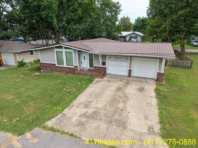 114 N Maplewood Ave