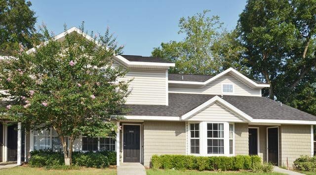 Building Photo - 100 NW 23rd Ave Unit #100