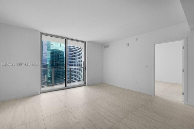 Photo - 77 SE 5th St