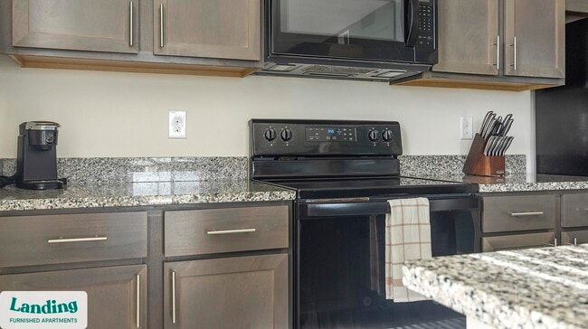 Photo - 4985 Eastwood Greens St Unidad 15-104.1410850