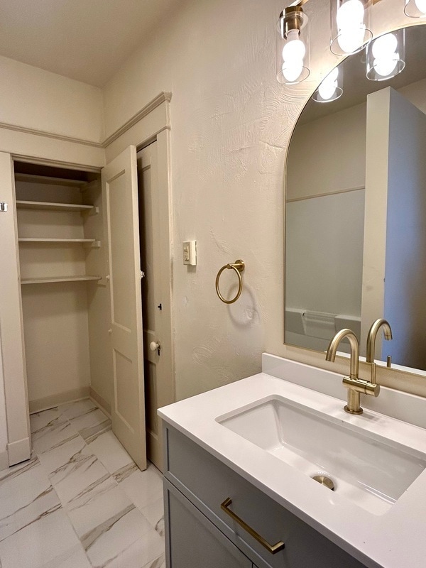 Building Photo - 2750 Broadway Ave Unit 2 Rental