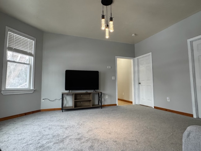 Photo - 152 Broadway Unit 1