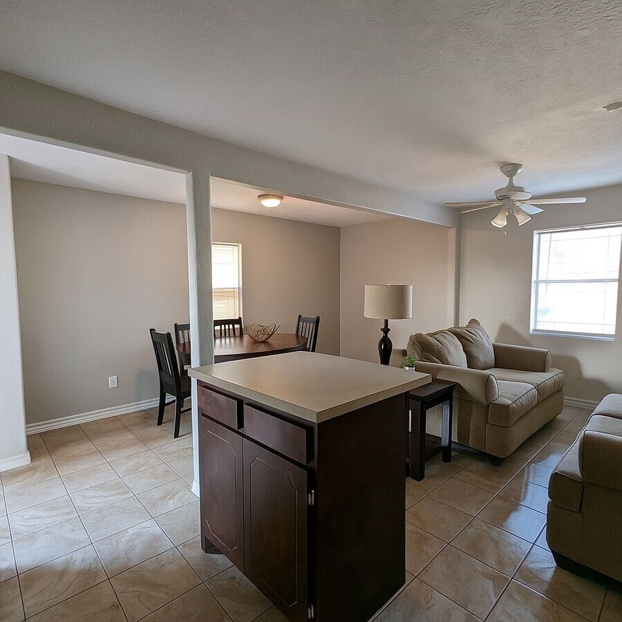 Photo - 1102 Ann St Unit 1