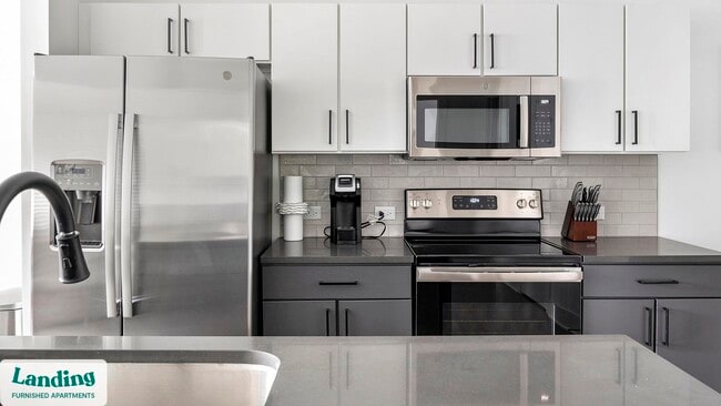 Photo - 715 Merritt Ave Unidad A-132.1404857