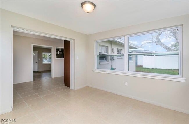 Photo - 12937 Fourth St