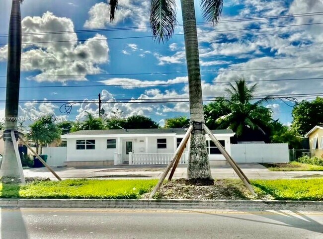 Photo - 1800 SW 87th Ave