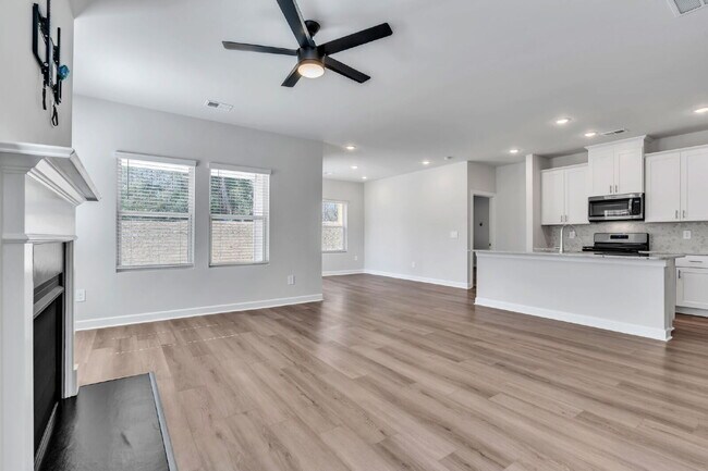 Photo - Like New 3BR/2BA Home is Woodruff, SC  **$2050/mo rent