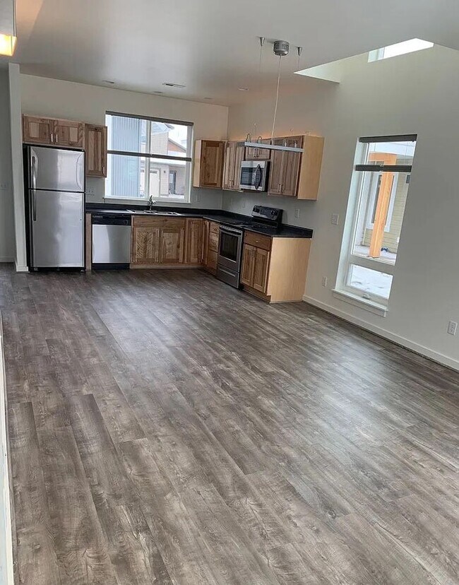 Photo - 877-879 S Cottonwood Rd Unidad 879 Cottonwood Road