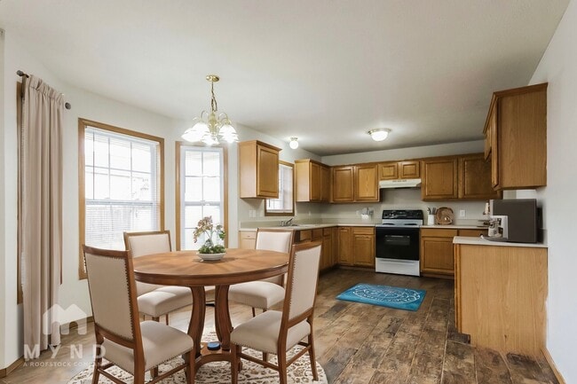 Photo - 418 N Century Ave