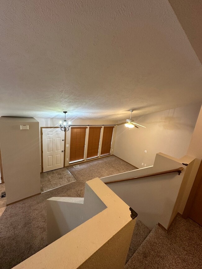 Photo - 1517 E Calkins Dr