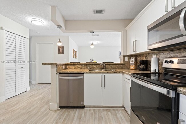 Photo - 4736 NW 114th Ave Unit 205