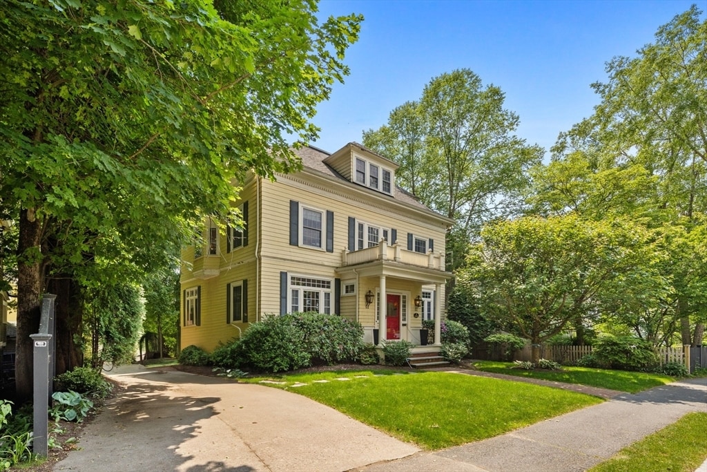 Photo - 204 Homer St (Newton, MA)