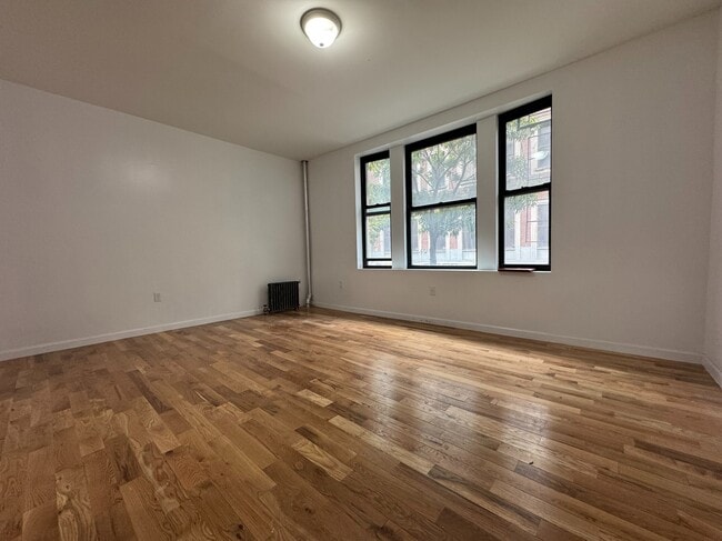 Building Photo - 615 W 176th St Rental