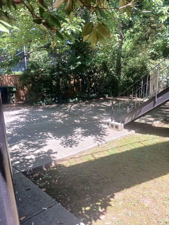 Photo - Come Lease at Virginia Highland/Morningside! Don’t miss this amazing offer!