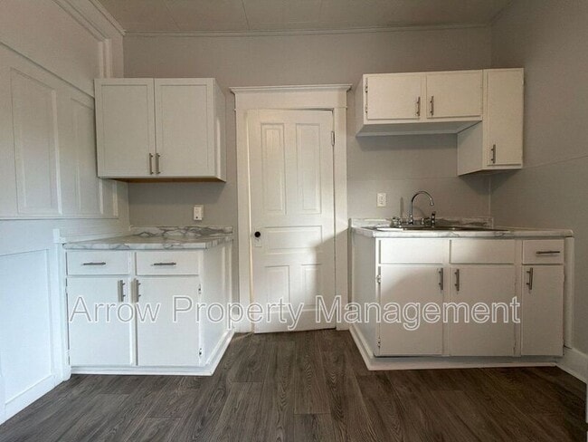 Photo - 1341 D St Unit 2