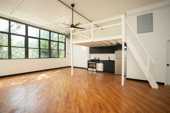 Building Photo - 2 Union St Unit 1F Rental