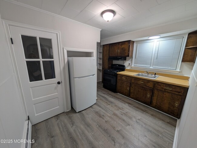 Photo - 21 Campview Ave