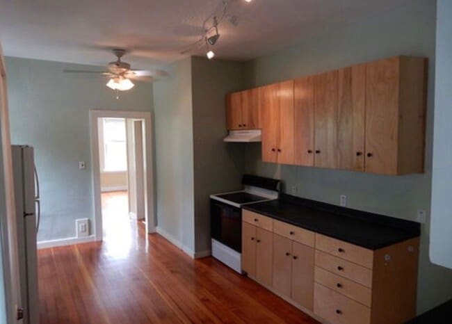 410 Old Montague Rd Unit 3