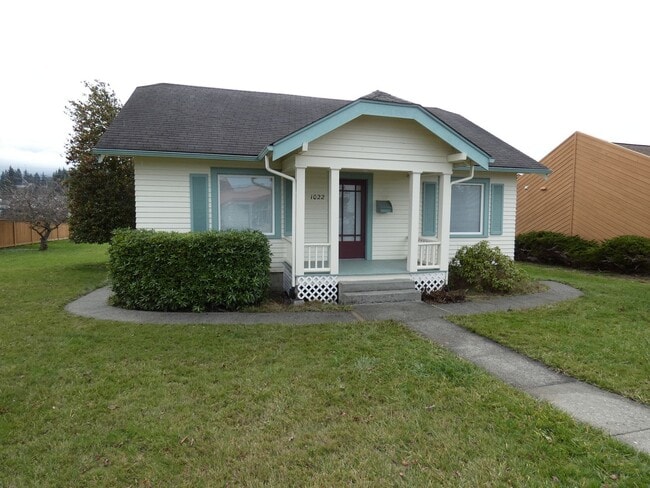 Building Photo - 1022 Caroline St