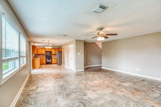 Photo - 2014 Harbour Cove Dr