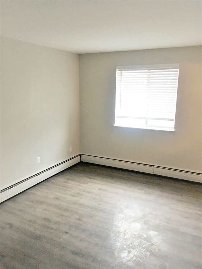 Photo - The Pearl Apartments in Moon Township