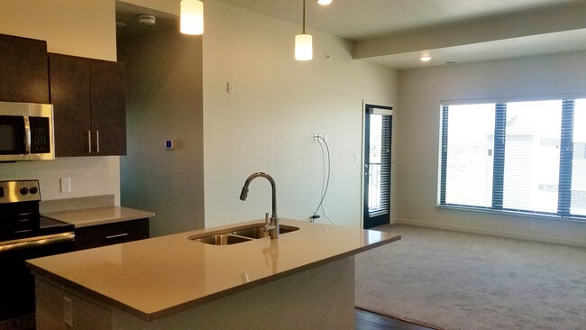 48 South Apartments