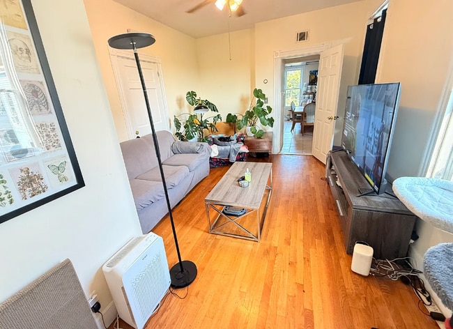 Building Photo - 202 Market St Unit #3