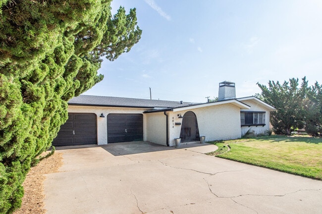 Photo - 4814 10th St