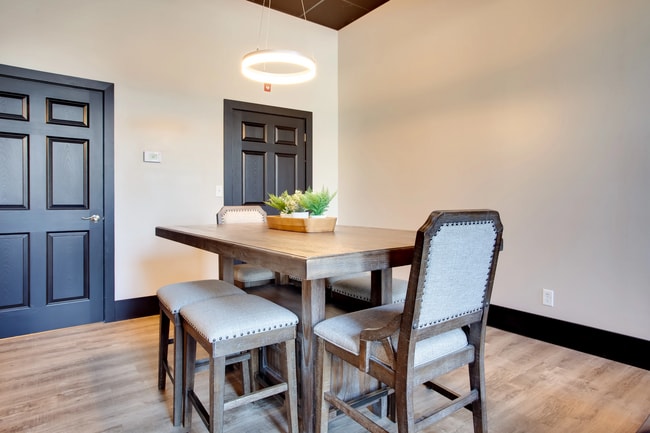 Photo - 130 N 5th St Unidad 1