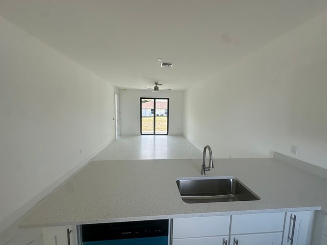 Photo - 1122 Homer Ave S